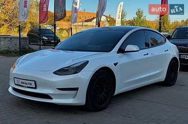 Седан Tesla Model 3 2022 в Бердичеві