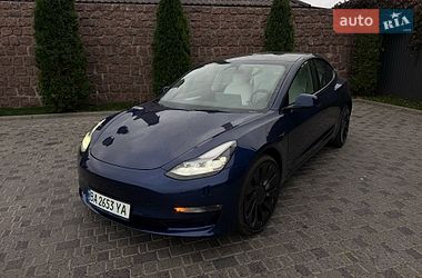 Седан Tesla Model 3 2023 в Кропивницком