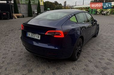 Седан Tesla Model 3 2023 в Кропивницком