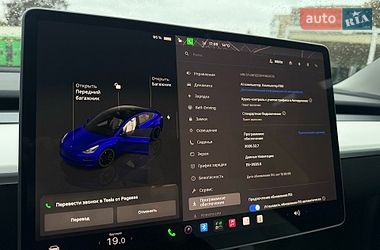 Седан Tesla Model 3 2023 в Кропивницком