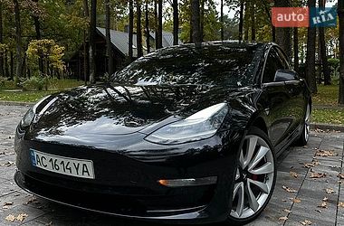 Седан Tesla Model 3 2019 в Луцьку