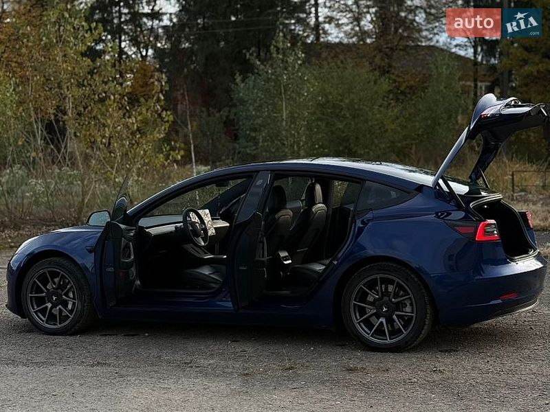 Седан Tesla Model 3 2021 в Ивано-Франковске фото 5 Седан Tesla Model 3 2021 в Ивано-Франковске