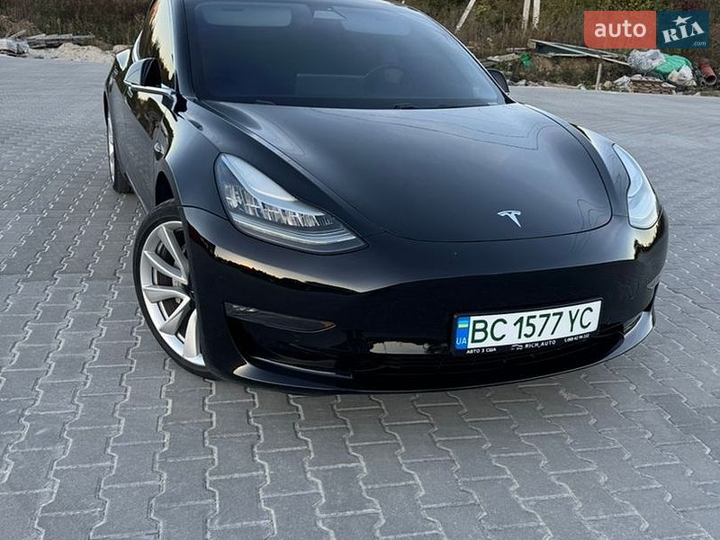 Tesla Model 3 2018