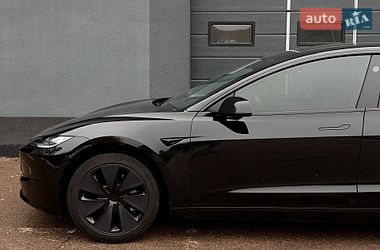 Седан Tesla Model 3 2024 в Киеве