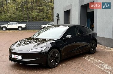 Седан Tesla Model 3 2024 в Киеве