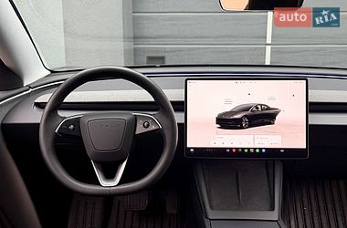 Седан Tesla Model 3 2024 в Киеве