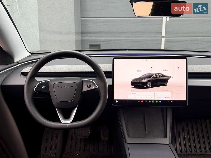 Седан Tesla Model 3 2024 в Киеве