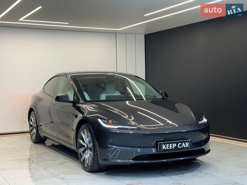 Седан Tesla Model 3 2024 в Одессе