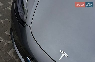 Седан Tesla Model 3 2021 в Запоріжжі