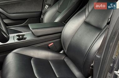 Седан Tesla Model 3 2021 в Запоріжжі