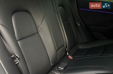 Седан Tesla Model 3 2021 в Запоріжжі