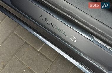 Седан Tesla Model 3 2021 в Запоріжжі