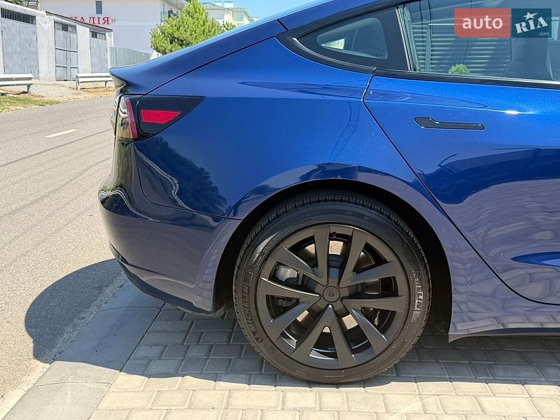 Седан Tesla Model 3 2021 в Одессе