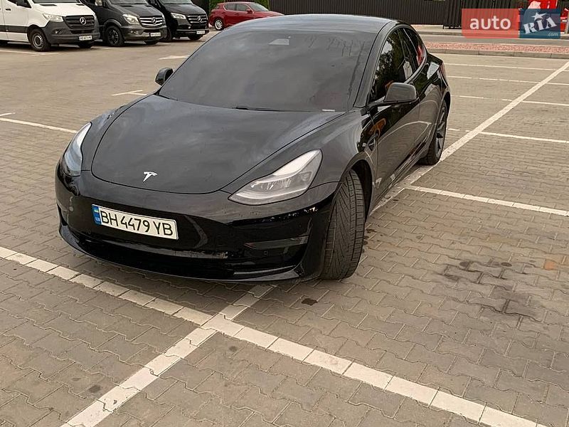 Седан Tesla Model 3 2021 в Одессе