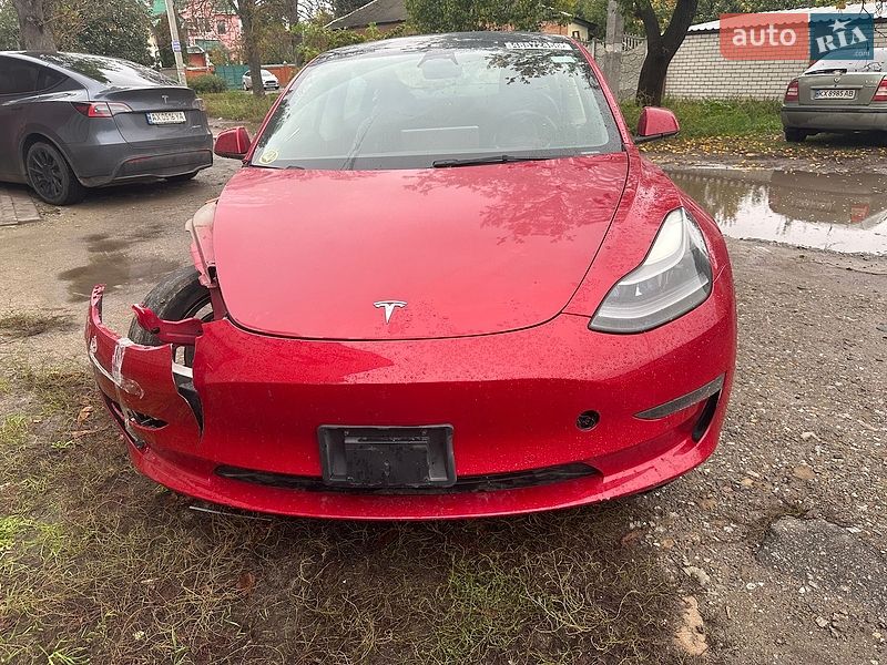 Седан Tesla Model 3 2022 в Харькове