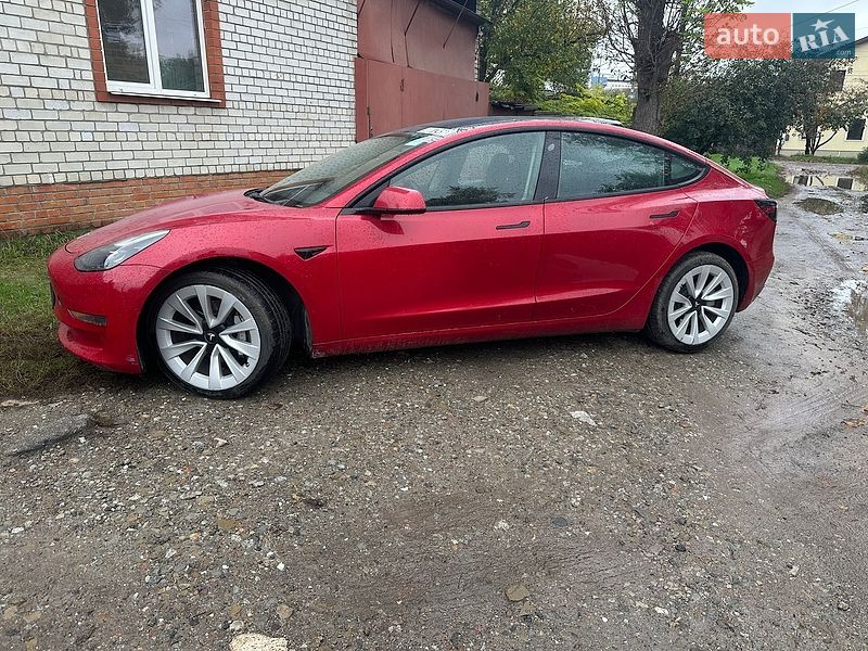 Седан Tesla Model 3 2022 в Харькове