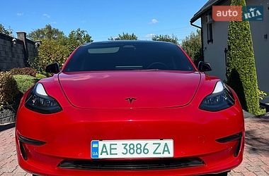 Седан Tesla Model 3 2022 в Дніпрі