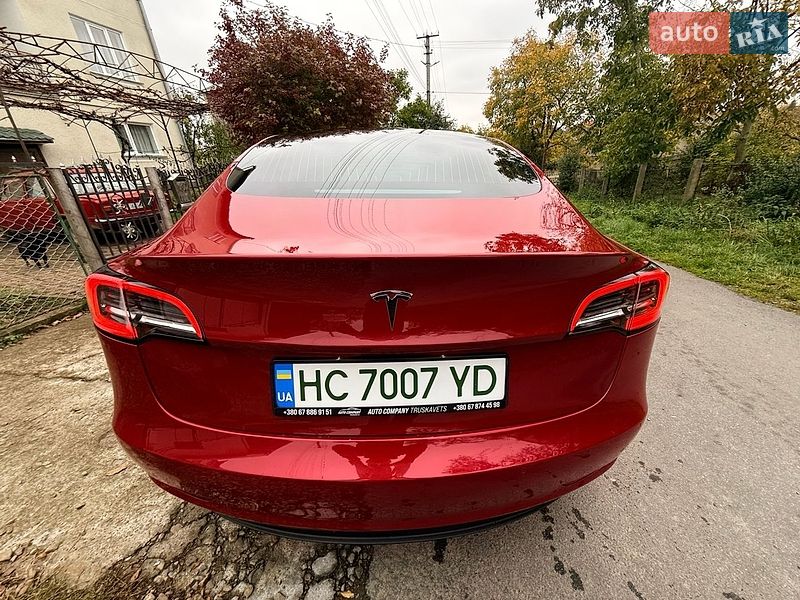 Седан Tesla Model 3 2019 в Трускавце