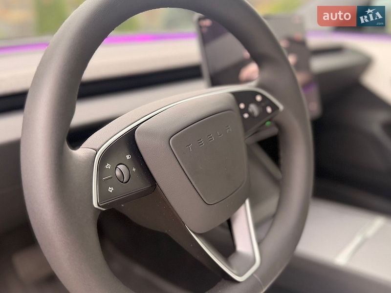 Седан Tesla Model 3 2025 в Стрые