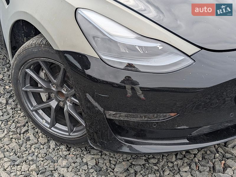 Седан Tesla Model 3 2018 в Луцьку