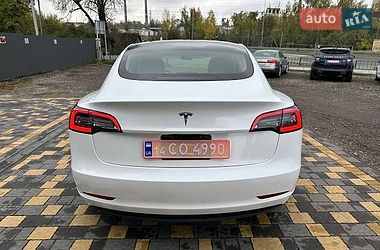 Седан Tesla Model 3 2023 в Львові
