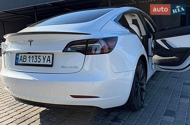 Седан Tesla Model 3 2019 в Вінниці
