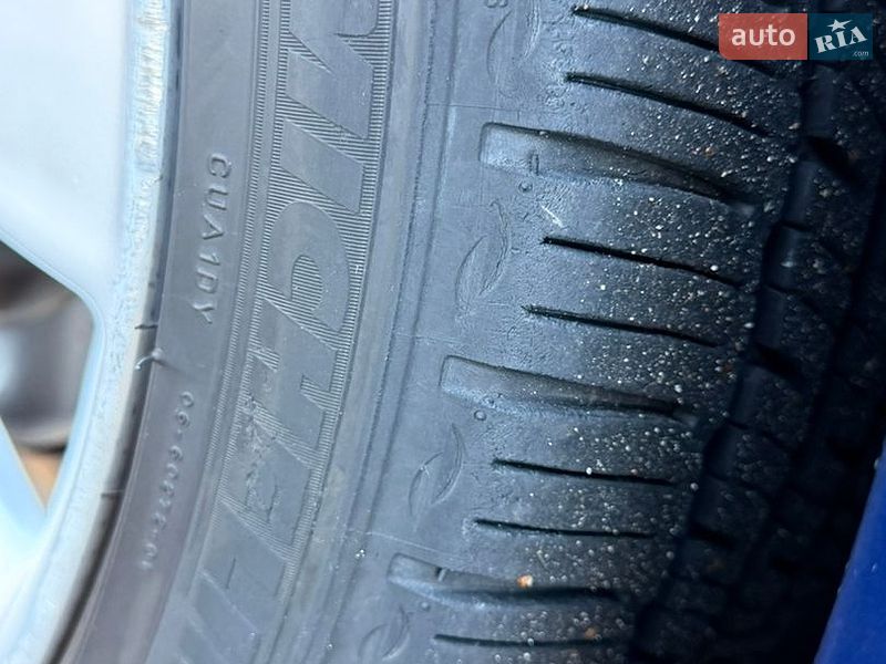 Седан Tesla Model 3 2018 в Киеве