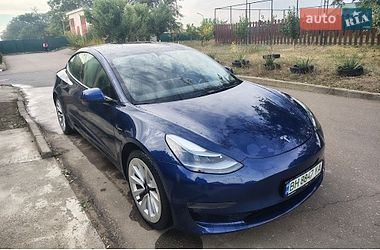 tesla model-3 2021 в Одеса від професійного продавця Дмитрий