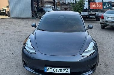 tesla model-3 2018 в Запоріжжя від професійного продавця 