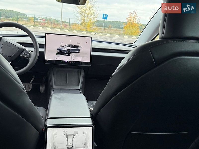 Седан Tesla Model 3 2025 в Радивиліві фото 16 Седан Tesla Model 3 2025 в Радивиліві