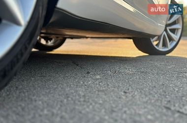 Седан Tesla Model 3 2019 в Киеве