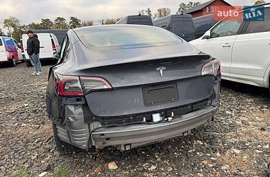Седан Tesla Model 3 2023 в Луцке