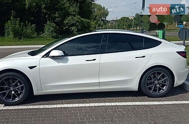 Седан Tesla Model 3 2021 в Харькове