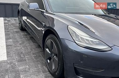 Седан Tesla Model 3 2018 в Рівному