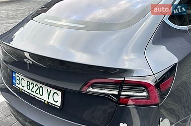 Седан Tesla Model 3 2018 в Рівному
