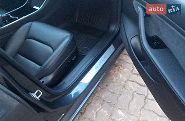 Седан Tesla Model 3 2019 в Тернополе