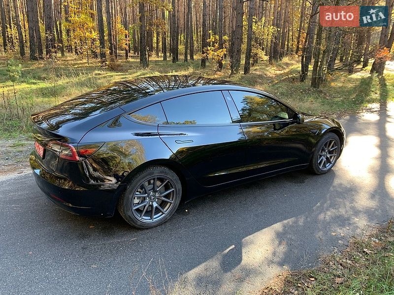 Седан Tesla Model 3 2022 в Киеве фото 4 Седан Tesla Model 3 2022 в Киеве