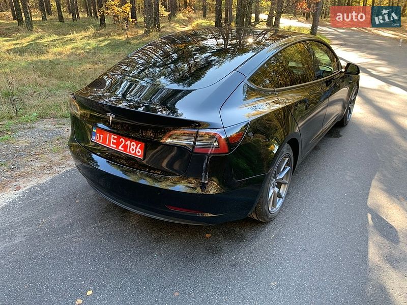 Седан Tesla Model 3 2022 в Киеве фото 5 Седан Tesla Model 3 2022 в Киеве
