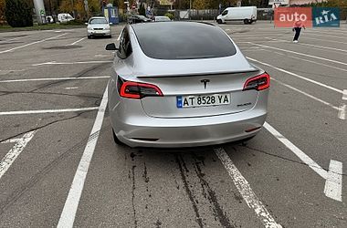 Седан Tesla Model 3 2022 в Ивано-Франковске