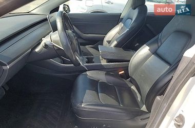 Седан Tesla Model 3 2018 в Одесі
