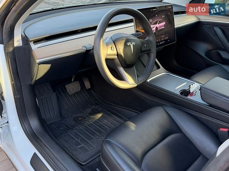 Седан Tesla Model 3 2023 в Нововолынске фото 20 Седан Tesla Model 3 2023 в Нововолынске