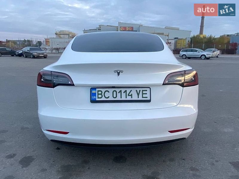 Седан Tesla Model 3 2021 в Дніпрі фото 3 Седан Tesla Model 3 2021 в Дніпрі