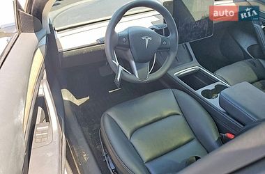 Седан Tesla Model 3 2023 в Львове