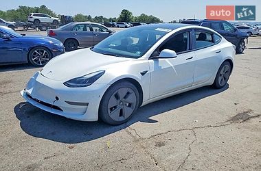 Седан Tesla Model 3 2023 в Львове