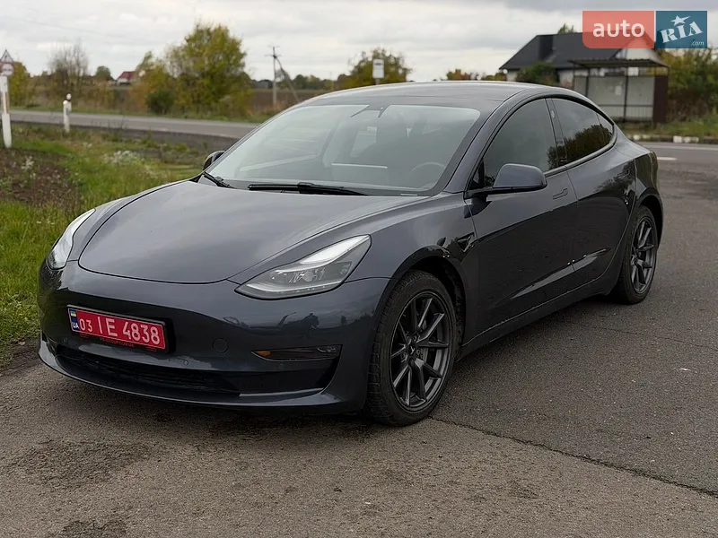 Tesla Model 3