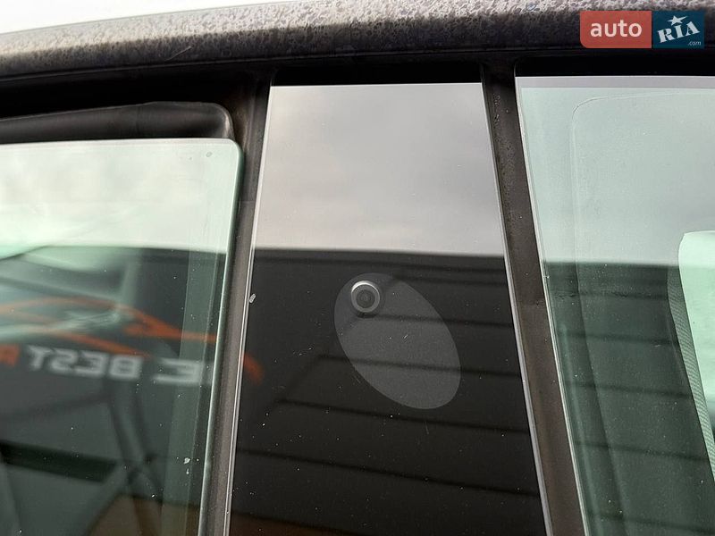 Седан Tesla Model 3 2021 в Рівному