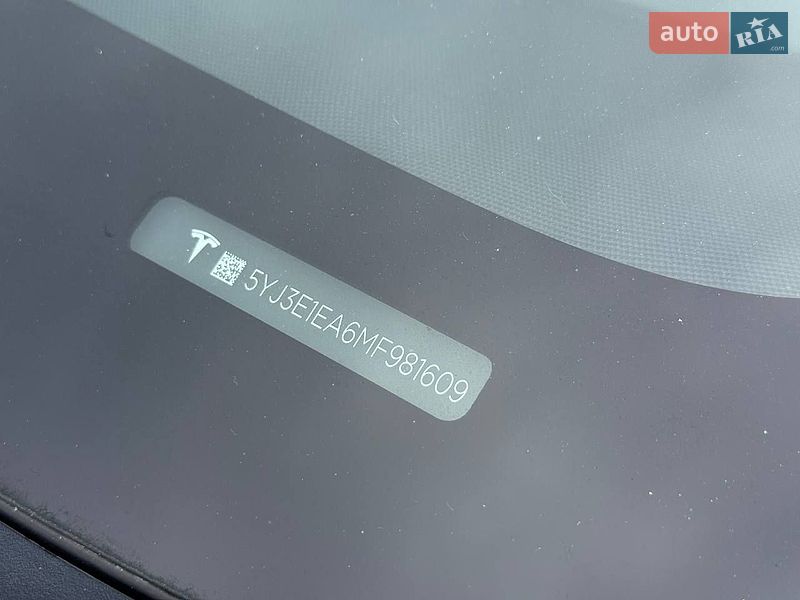 Седан Tesla Model 3 2021 в Рівному