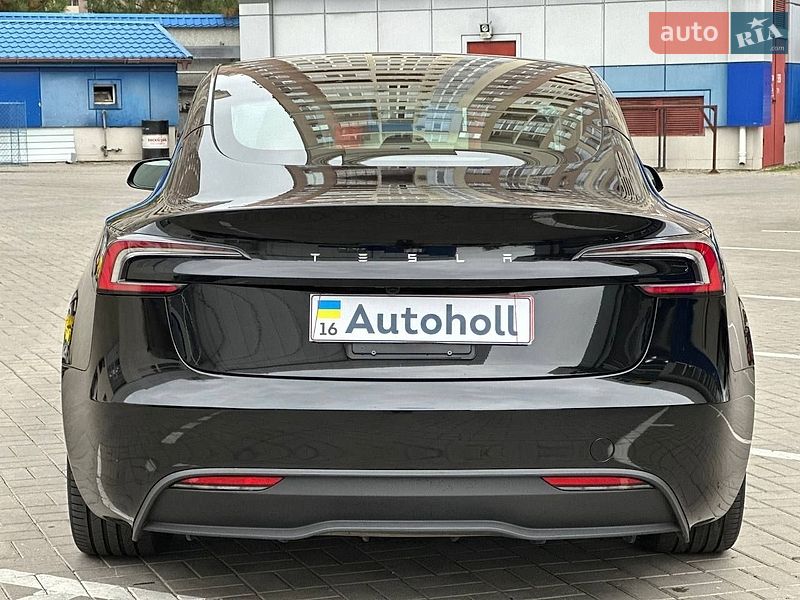 Седан Tesla Model 3 2024 в Одесі фото 8 Седан Tesla Model 3 2024 в Одесі