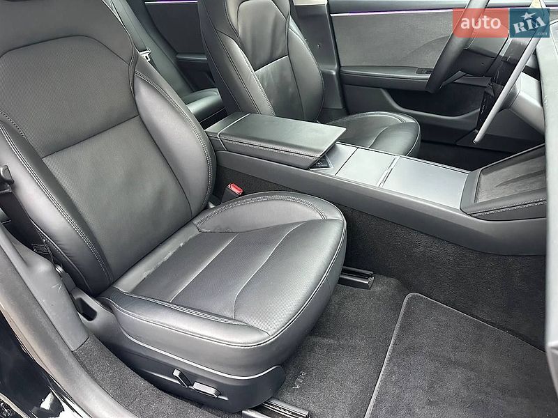 Седан Tesla Model 3 2024 в Одесі фото 18 Седан Tesla Model 3 2024 в Одесі
