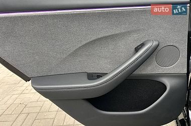 Седан Tesla Model 3 2024 в Одесі фото 21 Седан Tesla Model 3 2024 в Одесі